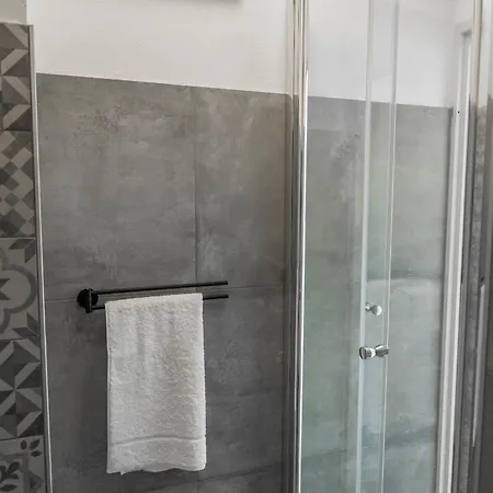 Prime Location W Wifi & Near Poppodium 013 Apartment