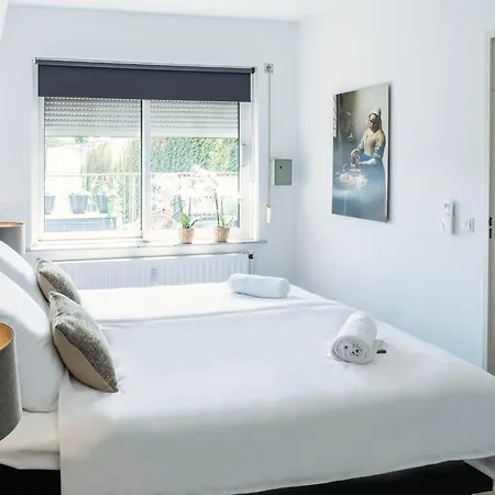 Prime Location W Wifi & Near Poppodium 013 Apartment Tilburg