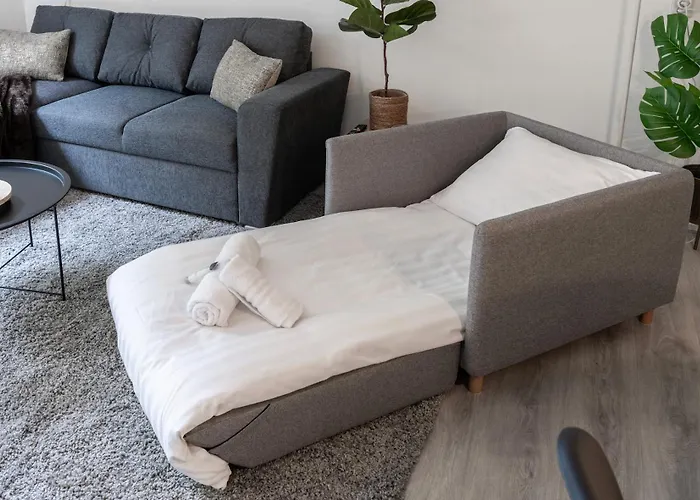 Prime Location W Wifi & Near Poppodium 013 *