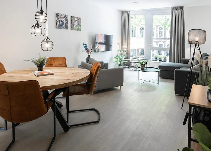 Prime Location W Wifi & Near Poppodium 013 Διαμέρισμα *