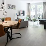Prime Location W Wifi & Near Poppodium 013 Apartman *